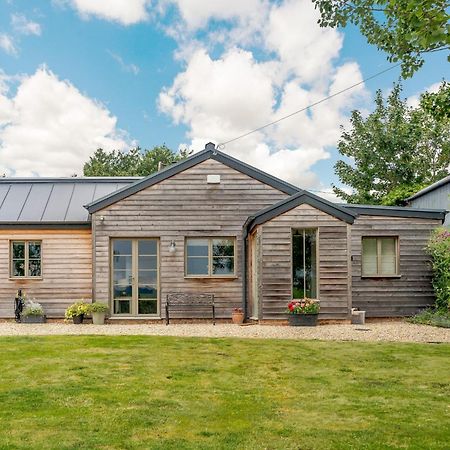 2 Bed In Winchcombe 57828 Villa Exterior photo